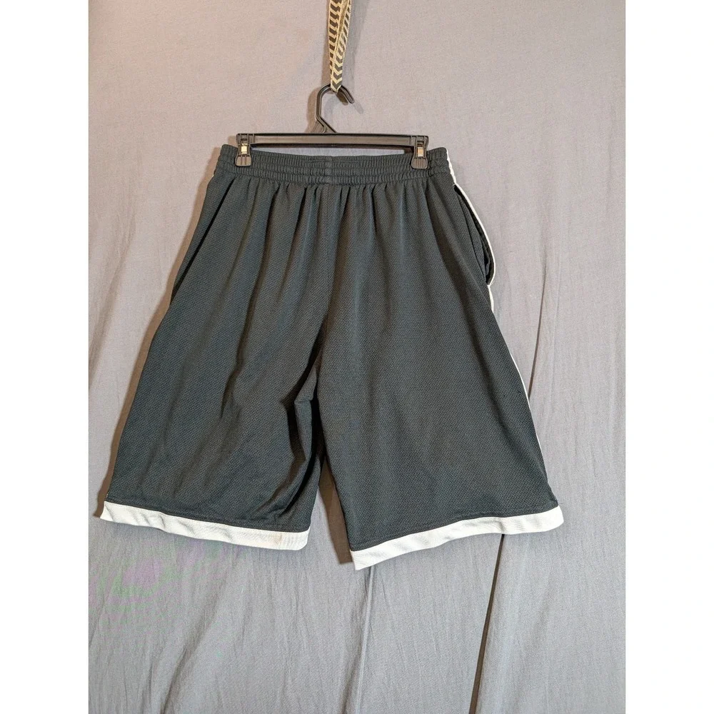 Nike Shorts‎ Men's Medium Training Shorts Basketball Pockets Logo Black Dri Fit